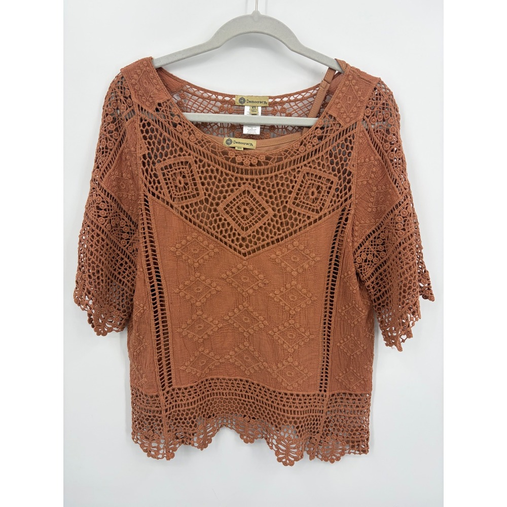 Democracy‎ Crochet Lace Boho Top Women XS Rust Orange Boho Short Sleeve lined
